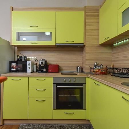 Vintage Spot - Colorful One-Bedroom Apartment By Flat Mаnager Sofia Exterior foto